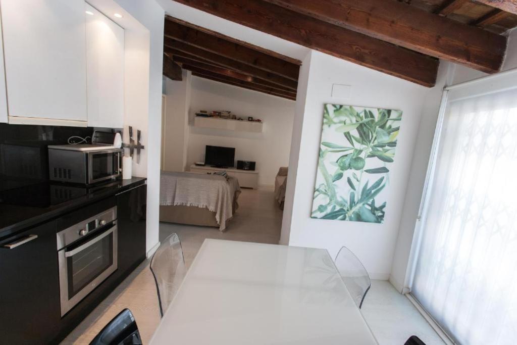 Atico Tapineria Apartamento Valência Exterior foto