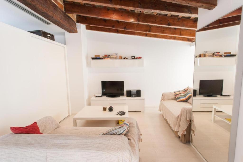 Atico Tapineria Apartamento Valência Exterior foto
